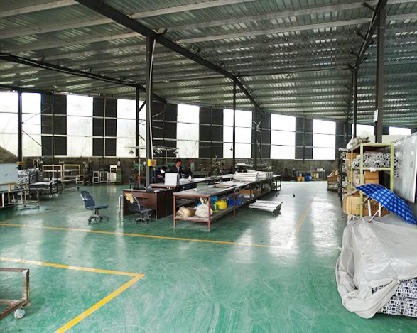 PRODUCTION LINK -- Packaging area