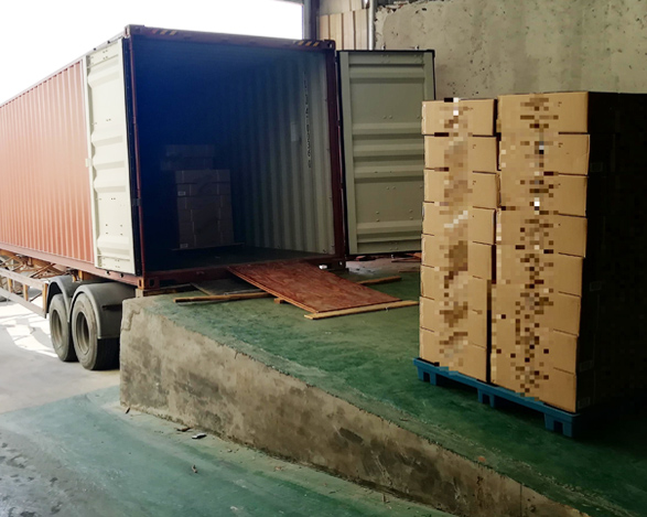 PRODUCTION LINK -- Loading platform